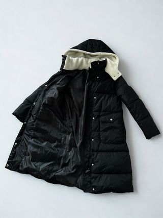 Abrigo largo negro con capucha - L - SIN USO