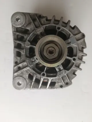 Alternador LagunaII 2.2Dci Valeo 8200206251
