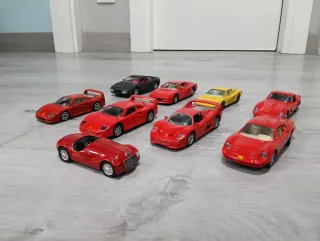Lote 9 coches Ferrari Burago