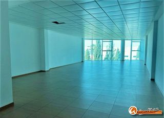 Oficina en venta en Zona de la Vega en Antequera