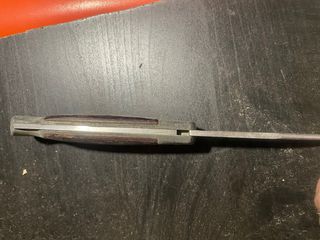 Navaja de monte el seguro esta roto salto un pedas