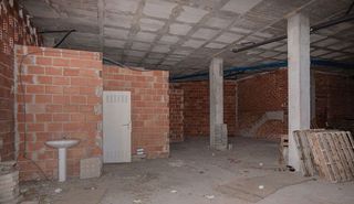 Local comercial en venta en Yecla