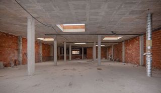 Local comercial en venta en Yecla