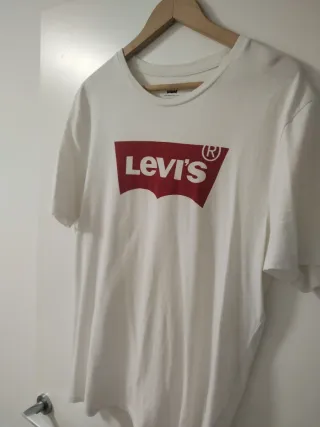 Camiseta Levi's Blanca Logo Rojo