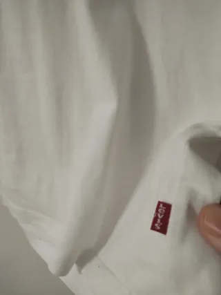 Camiseta Levi's Blanca Logo Rojo