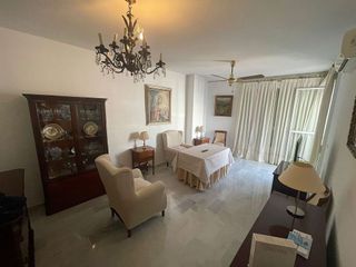 Piso en venta en Colores - Entreparques en Sevilla