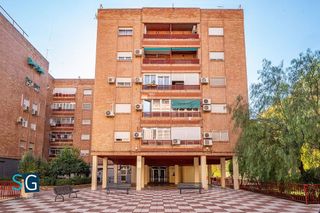 Piso en venta en Barrio de Zaidín en Granada