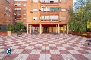 Piso en venta en Barrio de Zaidín en Granada