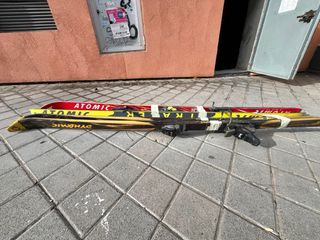 Esquís Atomic y Dynastar