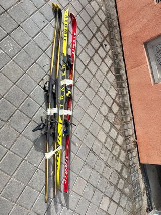 Esquís Atomic y Dynastar