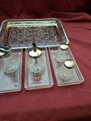 Antiguo Combo Salsero, Azucarero y Saleros.