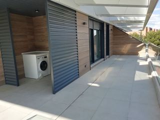 Ático en alquiler en Salvador en Madrid