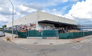 Nave industrial en alquiler en Los Olivos - Los Ángeles - Perales del río en Getafe