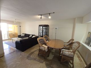 Piso en alquiler en Los Jardines de Marbella - La Ermita en Marbella