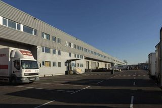 Nave industrial en alquiler en El Barral Ferial en Coslada