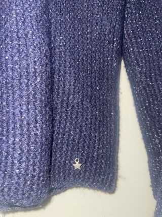 Jersey azul con brillos plateados