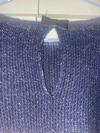 Jersey azul con brillos plateados