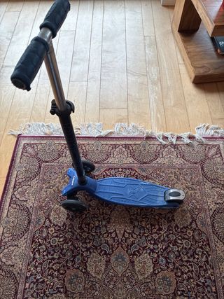 Patinete infantil azul