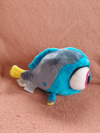 Peluche Dory Bebé Buscando a Dory Nemo disney