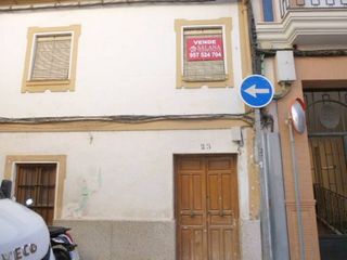 Casa en venta en Cabra