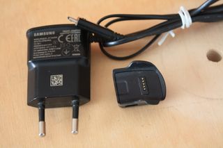 Samsung Gear Fit Smartwatch Cargador