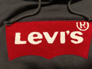 Sudadera Levi's Negra con Logo