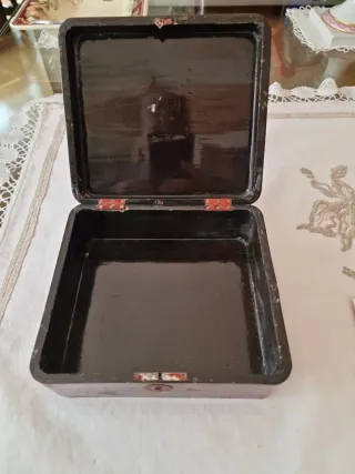 Caja japonesa madera lacada 1910