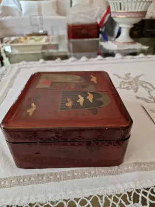 Caja japonesa madera lacada 1910