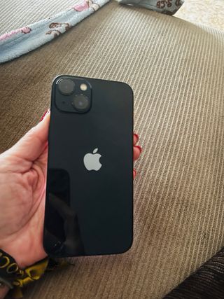 iPhone 13 negro noche