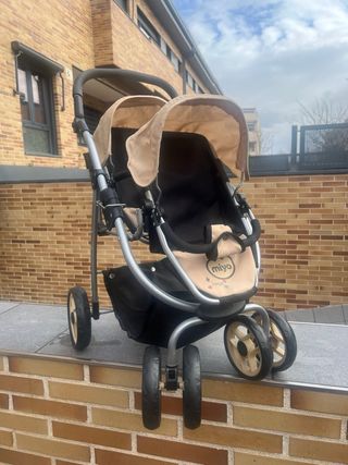 Carrito de bebé de juguete Miyo