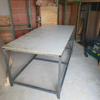 Mesa de trabajo robusta 0.90*1.70*0.75