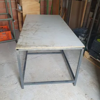 Mesa de trabajo robusta 0.90*1.70*0.75