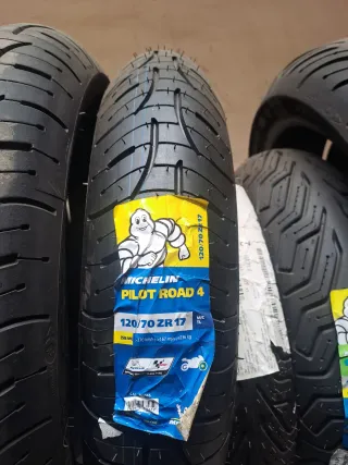 Michelin Pilot Road 4 120/70 ZR 17