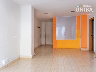 Local comercial en venta en Maria Auxiliadora - Barriada LLera en Badajoz