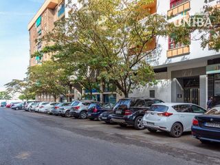 Local comercial en venta en Maria Auxiliadora - Barriada LLera en Badajoz