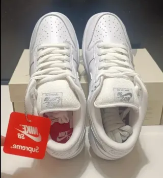 Nike Dunk Low SB Supreme 94 Blancas