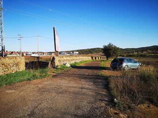 Terreno en venta en Olivenza