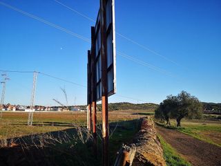 Terreno en venta en Olivenza