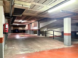 Garaje en venta en Ciutat Universitària en Elche