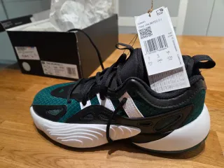 Adidas Trae Young talla38 nuevas a estrenar