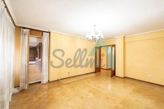 Piso en venta en Centro en Avilés