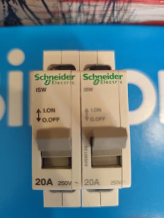 2 Interruptores Schneider ISW 20A 250V