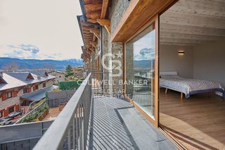 Casa adosada en venta en Puigcerdà