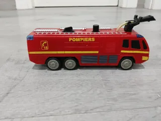 Lote 8 camiones bomberos juguete  algunos dan agua