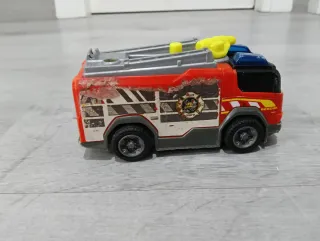 Lote 8 camiones bomberos juguete  algunos dan agua
