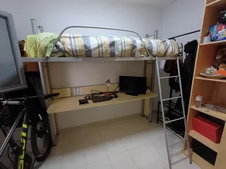 Cama abatible con escritorio