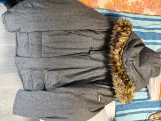 Chaqueta Hackett Gris con Capucha y Pelo