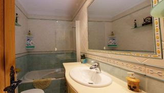 Chalet en venta en La Granja-La Colina-Los Pastores en Algeciras