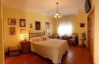 Chalet en venta en La Granja-La Colina-Los Pastores en Algeciras