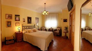 Chalet en venta en La Granja-La Colina-Los Pastores en Algeciras